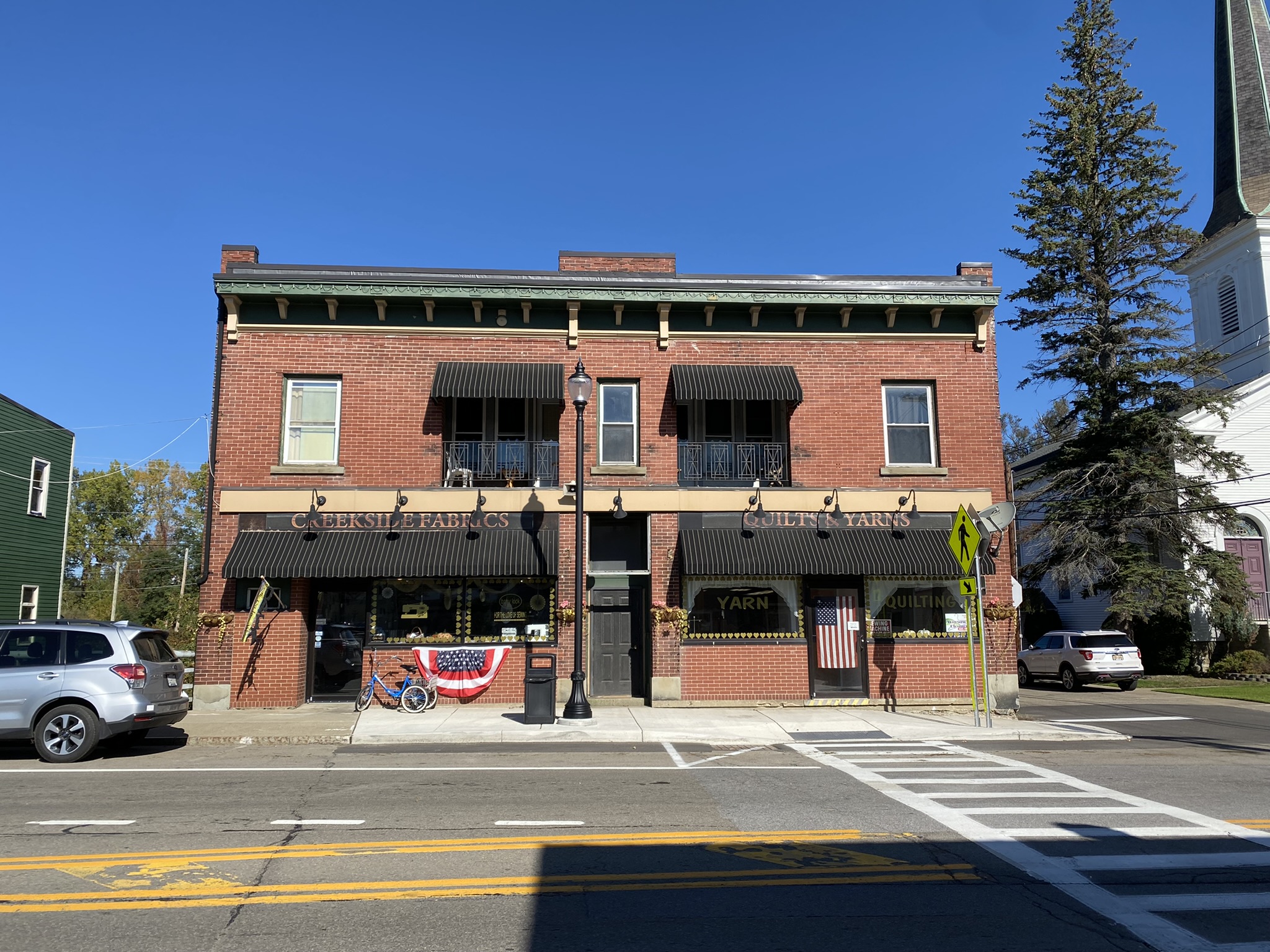 Creekside Fabrics, Quilts & Yarn shop image