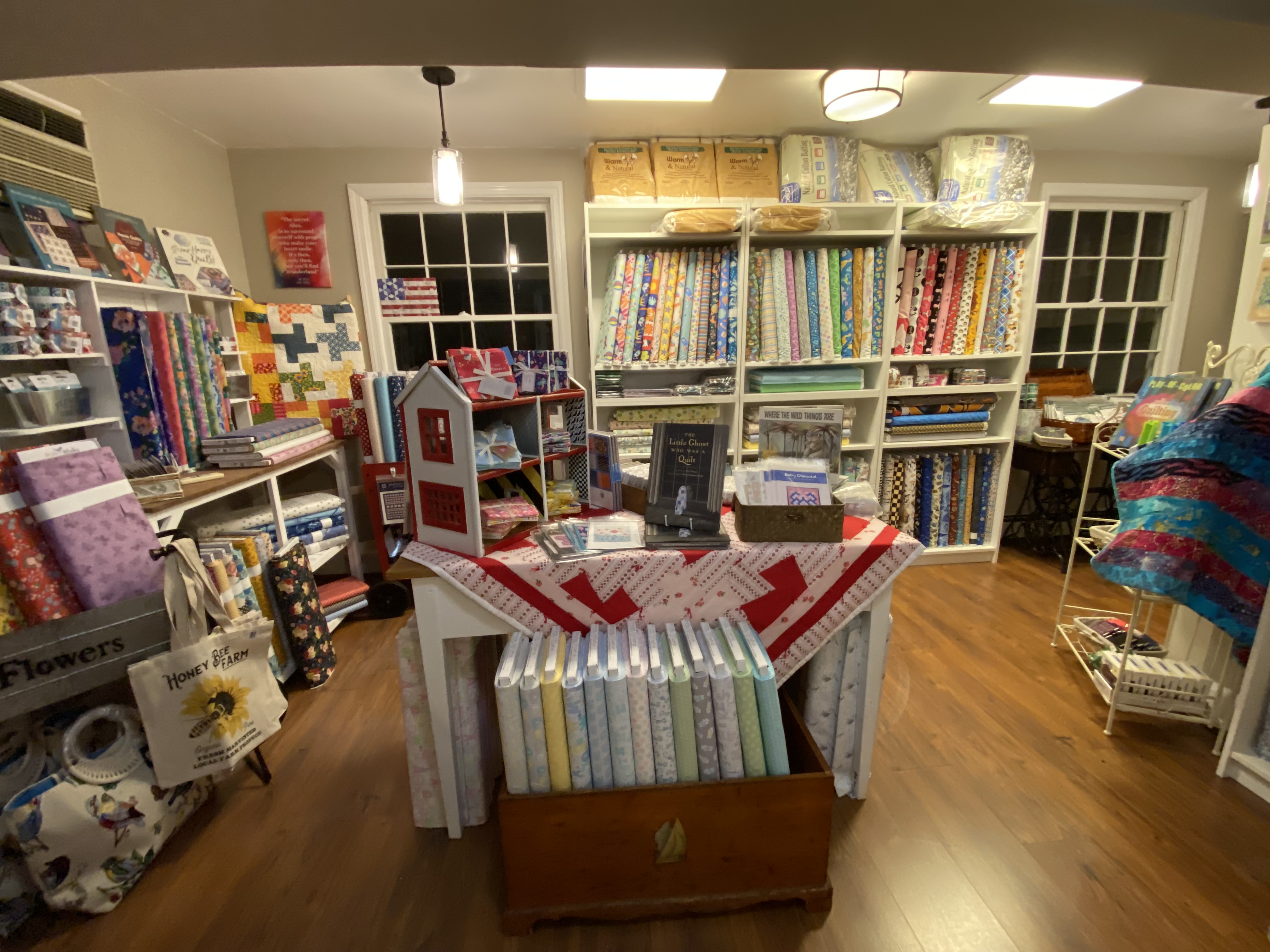 North Shore Quilting & Fiber Art shop image